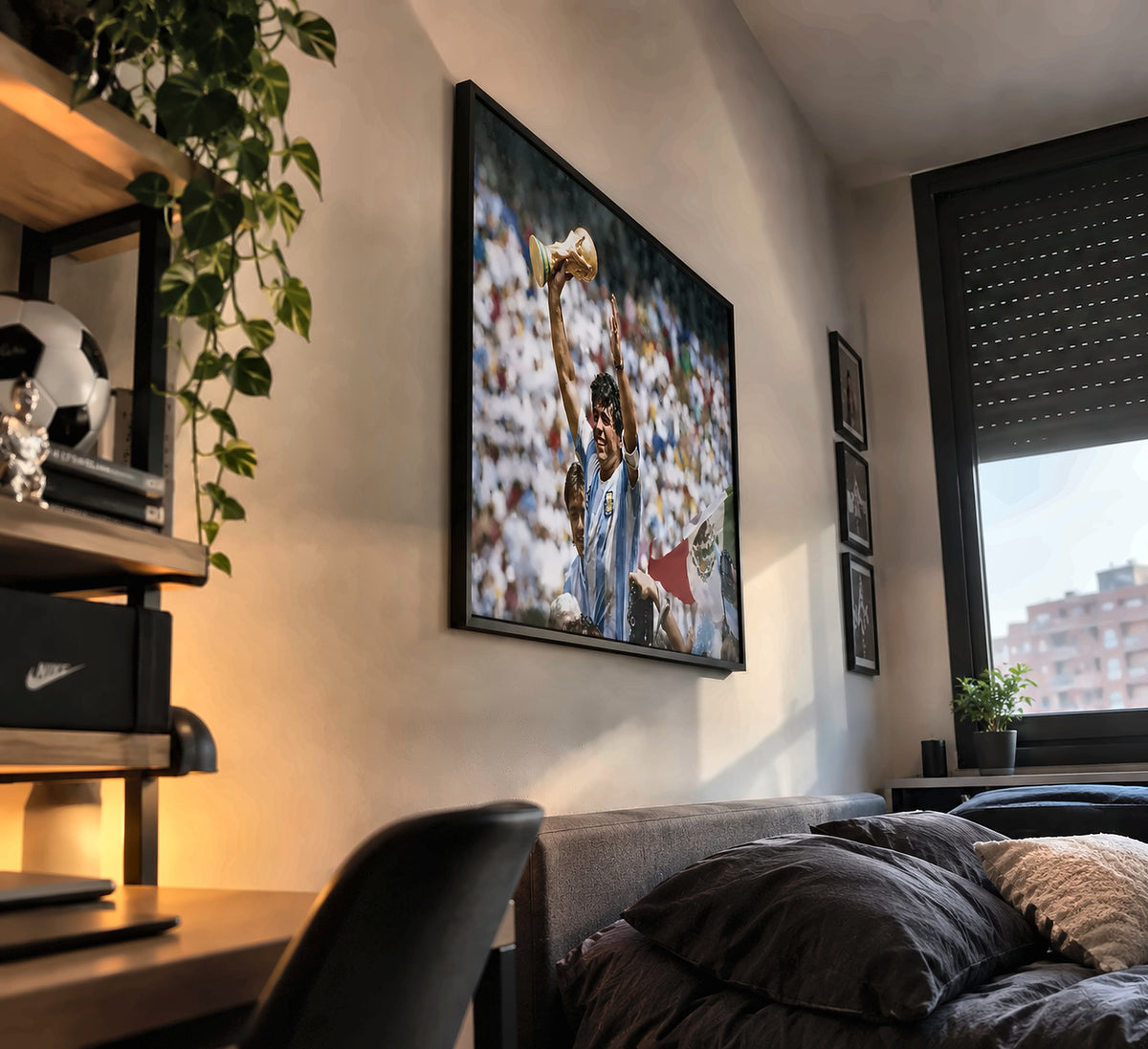 Póster Diego Maradona México 86 en dormitorio