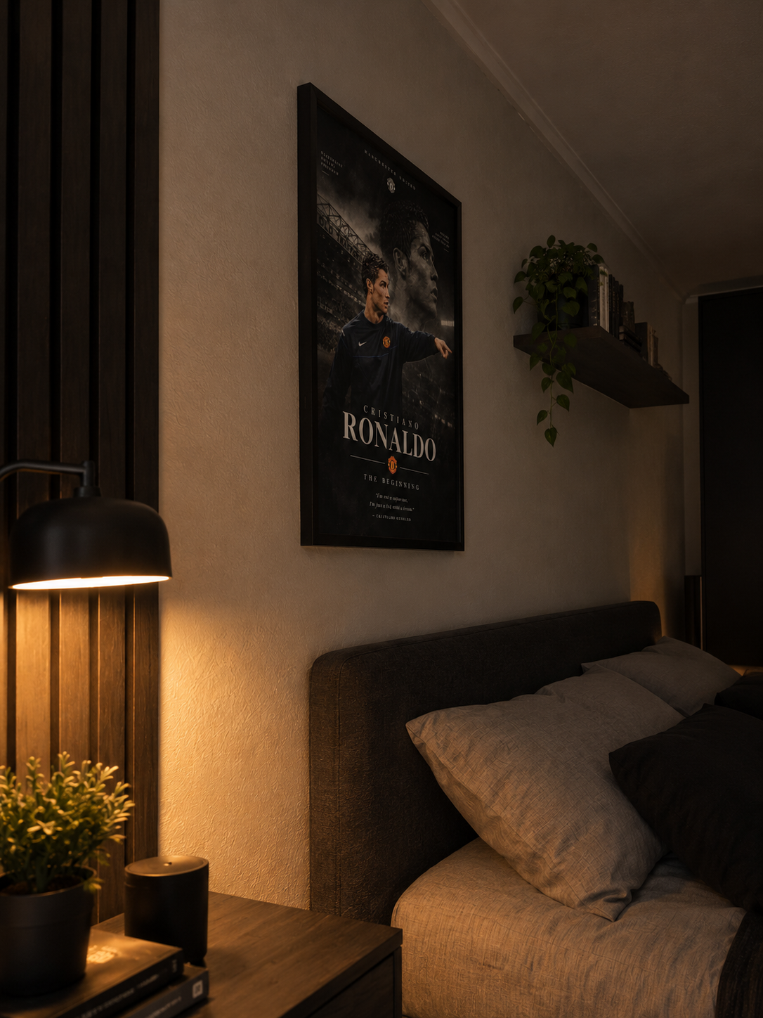 Póster Cristiano Ronaldo The Beginning junto a la cama